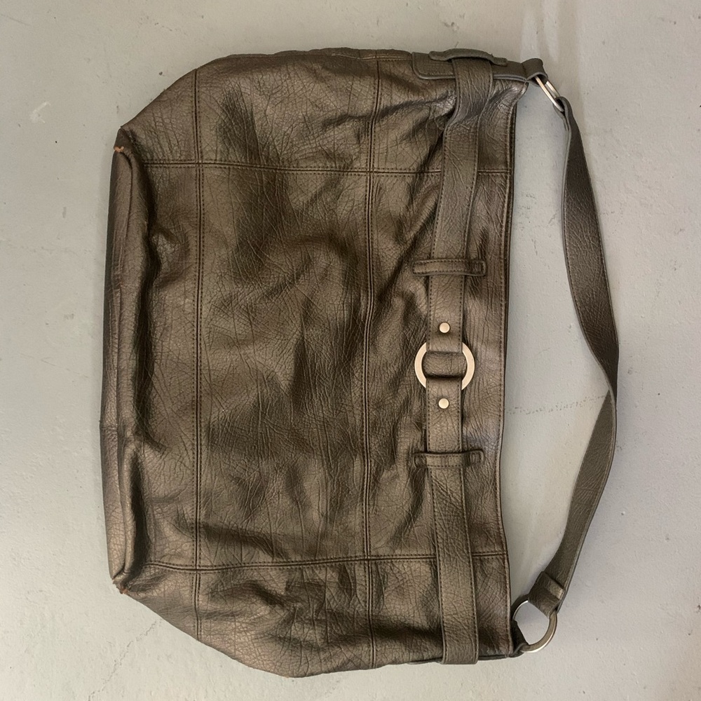 Pewter Mark shoulder tote leather beige metallic